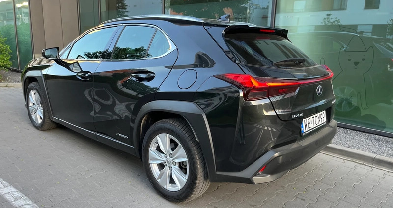 Lexus UX cena 111069 przebieg: 60000, rok produkcji 2020 z Warszawa małe 154